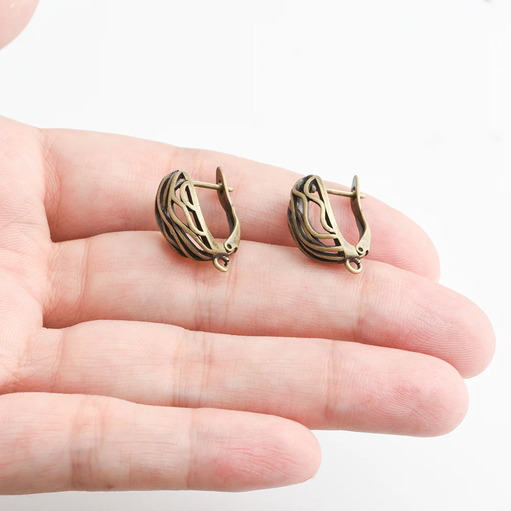 1 Pair  New Antique Bronze Fashion Geometric  Earrings  Accessories Ear Buckle Earrings Jewelry Findings for Women Clasps