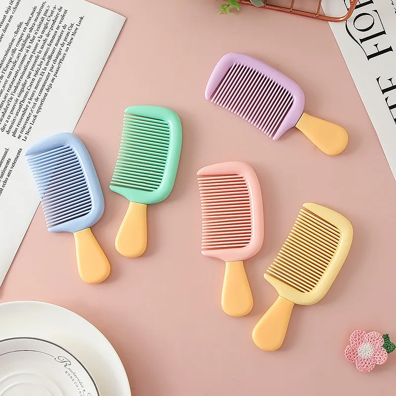 

Mini Ice Cream-Shaped Combs : Portable Pocket Combs for Students, Kids, Women & Girls – Ideal for Long/Straight Hair