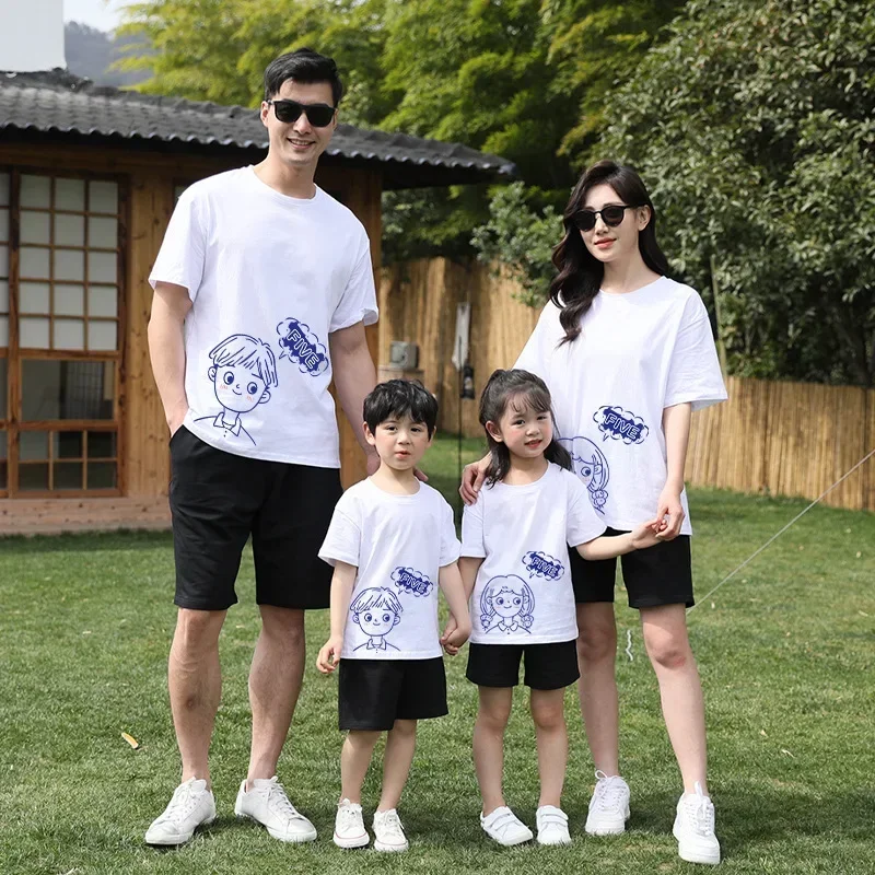 

Korean Fashion Funny Tees Family Matching T-Shirts Mother Daughter Father Son Shirts Girls Boys Bodysuits Cotton Family Look Tee