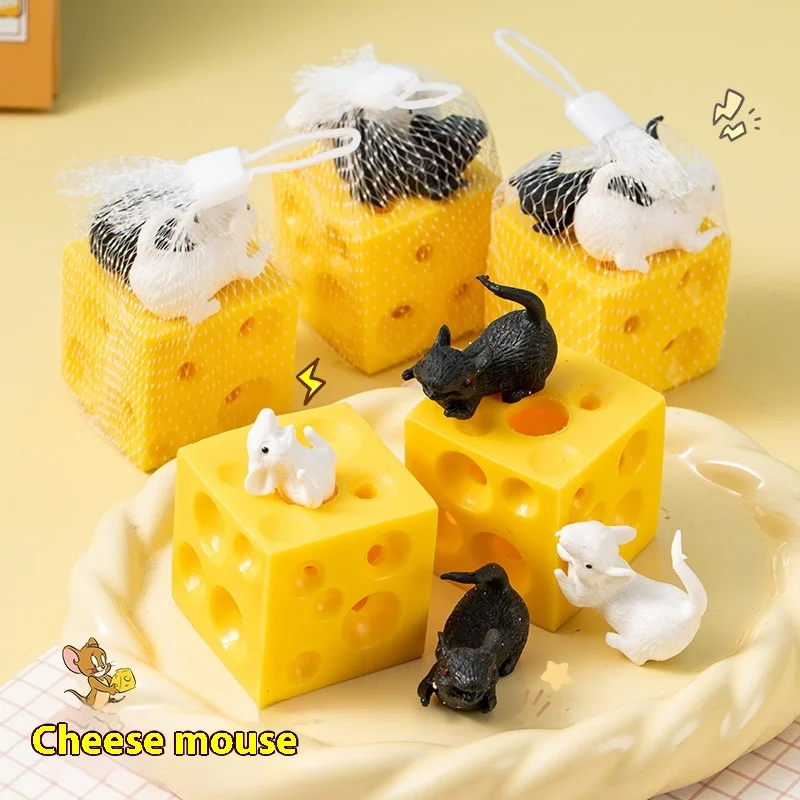 Novelty Funny Mouse and Cheese Finger Squeeze Toy Stretchy Stretch Mouse Hidden in Cheese Hole Block Decompression Latex Toys