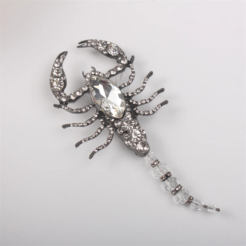 Fashion Exaggerated Large Size Insect Scorpion Domineering Brooch Unisex Gun Black Color Vintage White Crystal Collar Buckle