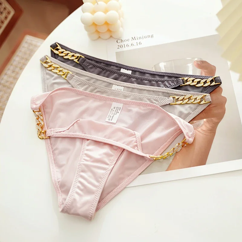 Cinoon francês cetim lingerie sexy para mulheres diamante incrustado corrente de metal calcinha de cintura baixa nova sem costura triângulo cuecas