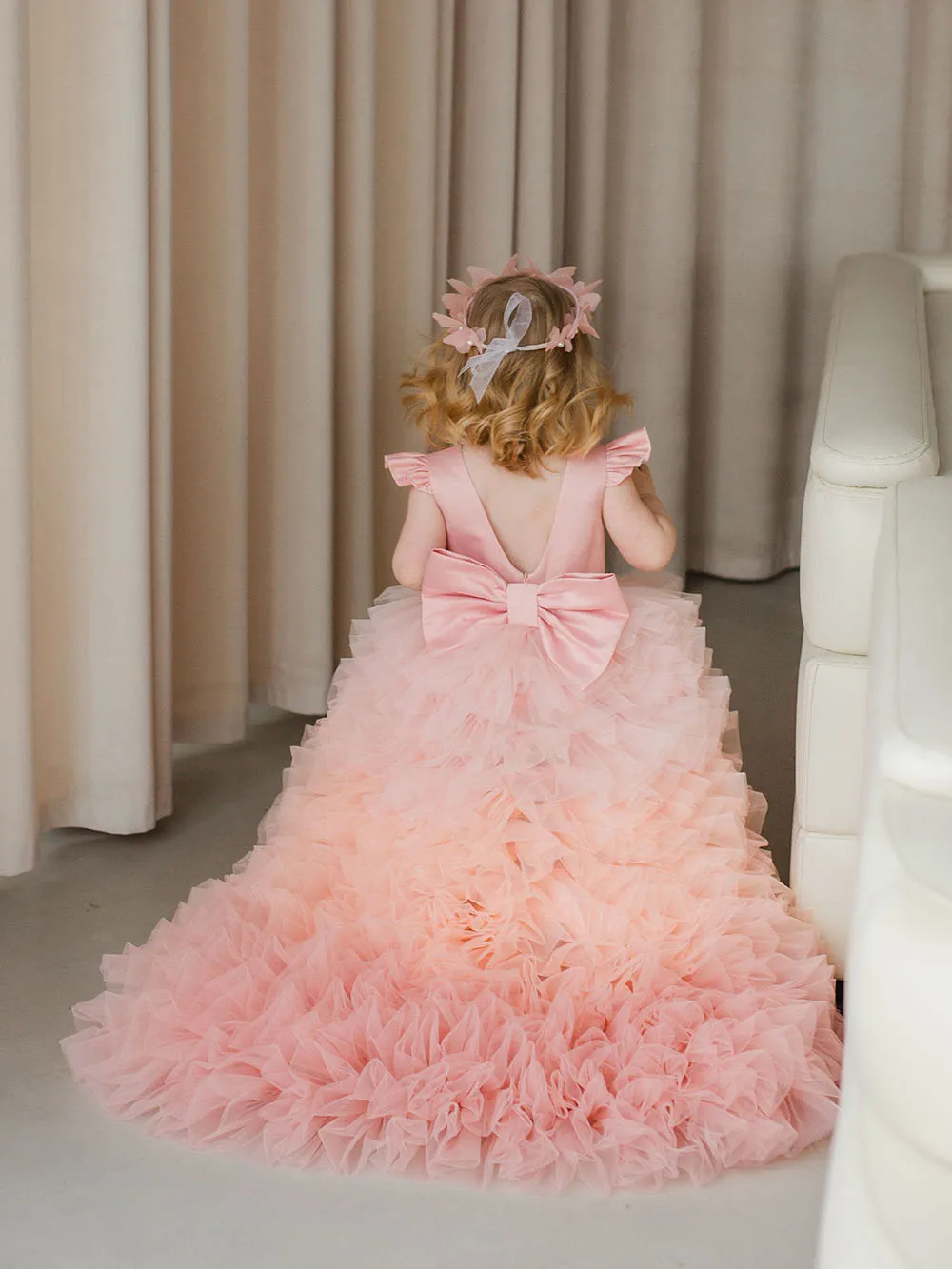 Tulle Tiered Pageant Dress With Train Toddlers Open Back Flower Girl Dresses Infant Kids Satin Bow Communion Party Gowns