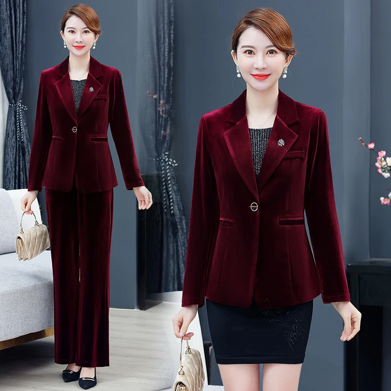 Fashionable Velvet Two-Piece Set Small Suit Women's Mom Style Elegant Youthful Fit 2025 Spring Autumn New Arrival