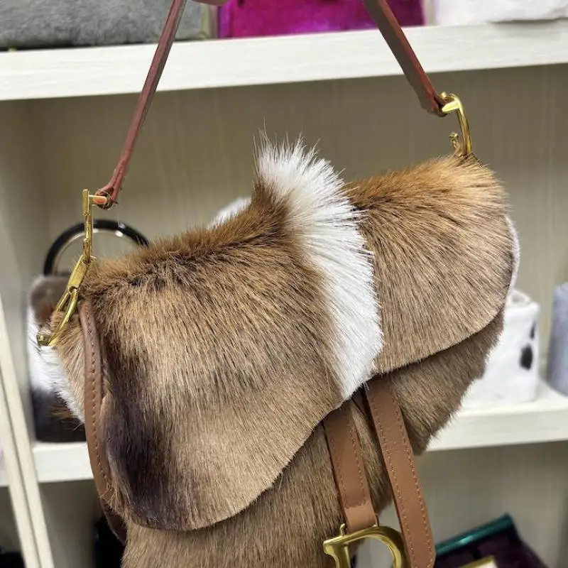 

Noble And Luxurious Genuine Fur Saddle Bag Springbok Sheepskin Messenger Bags European American Fashion Personalized Women's Bag