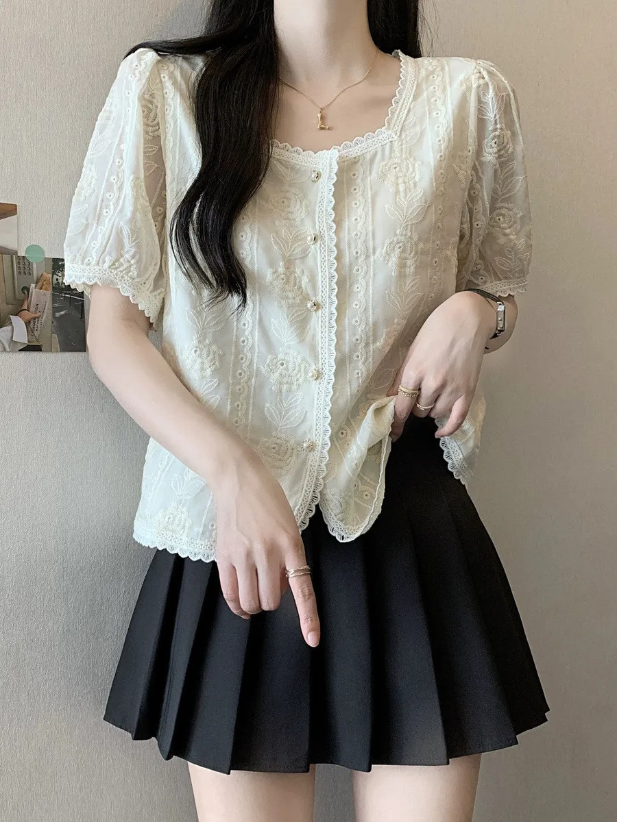 Summer Short Sleeve Lace Shirt Women's Pretty Bubble Sleeve Small Shirt Fragrant Style New 2026 Elegant Fashionable Top