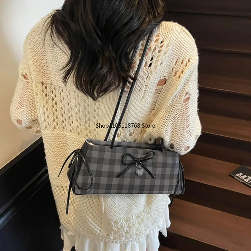 

Женская сумка через плечо с бантом спереди, модельерская сумка в клетку с принтом, сумка подмышки с длинными ремнями