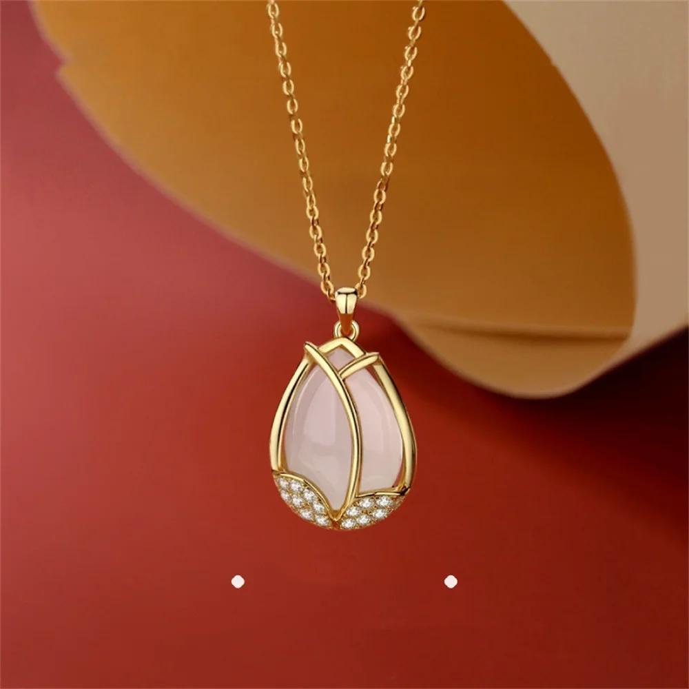 Fashionable and unique titanium steel necklace 2024 with tulip pendant for women