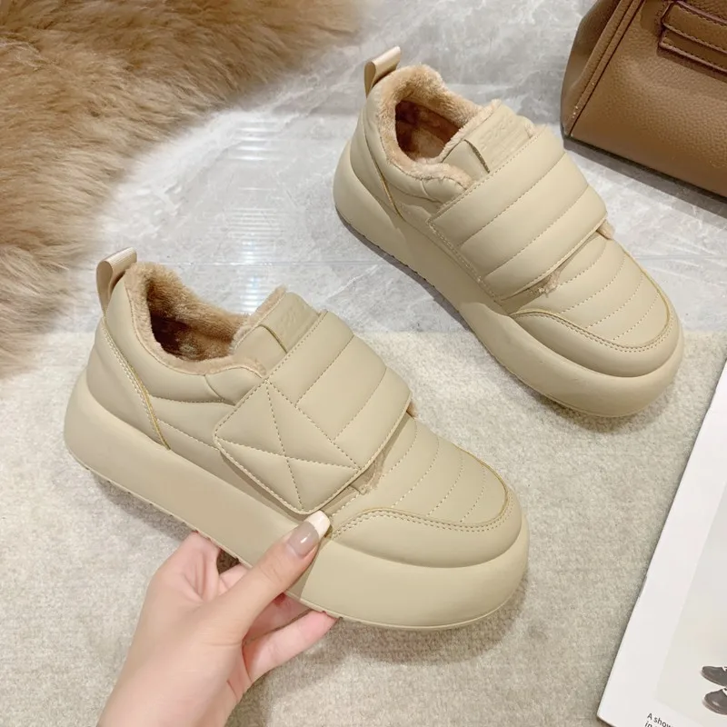 High Looks And Plush Bread Shoes For Women 2024 Cotton Shoes, New Velcro Thick Sole Height Increasing White Shoes