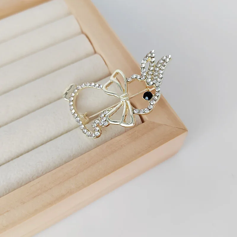 lovely rabbit gold plated brooches for women animal corsage buckle clothing party accessories
