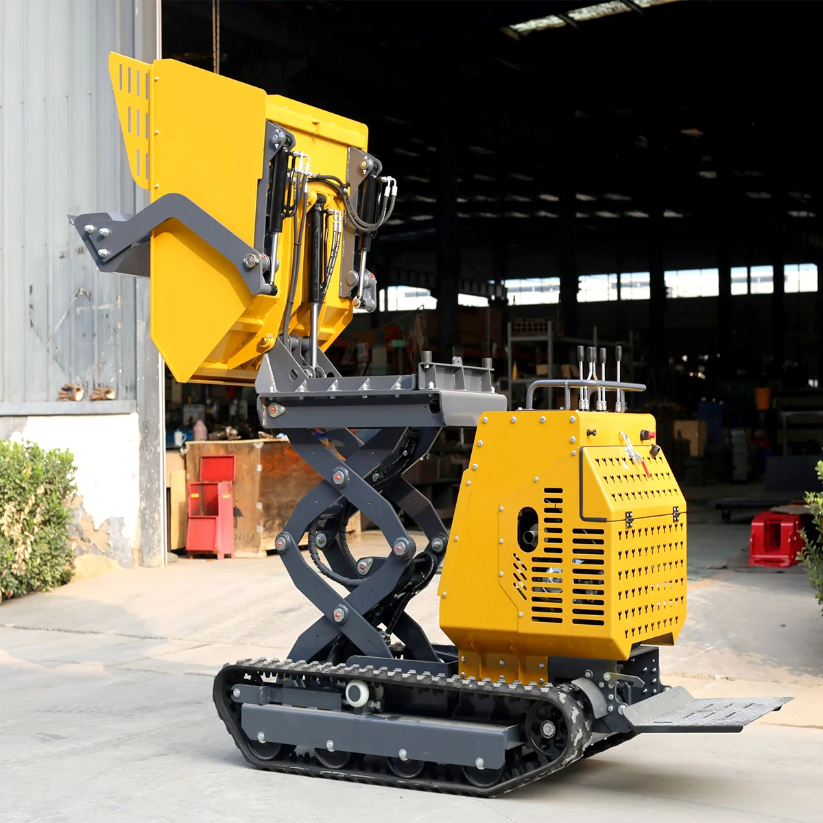 Customized Mini Multifunctional Crawler Dumper 1000KG Mini Transporter Dump Truck For Construction With Engine Core Component