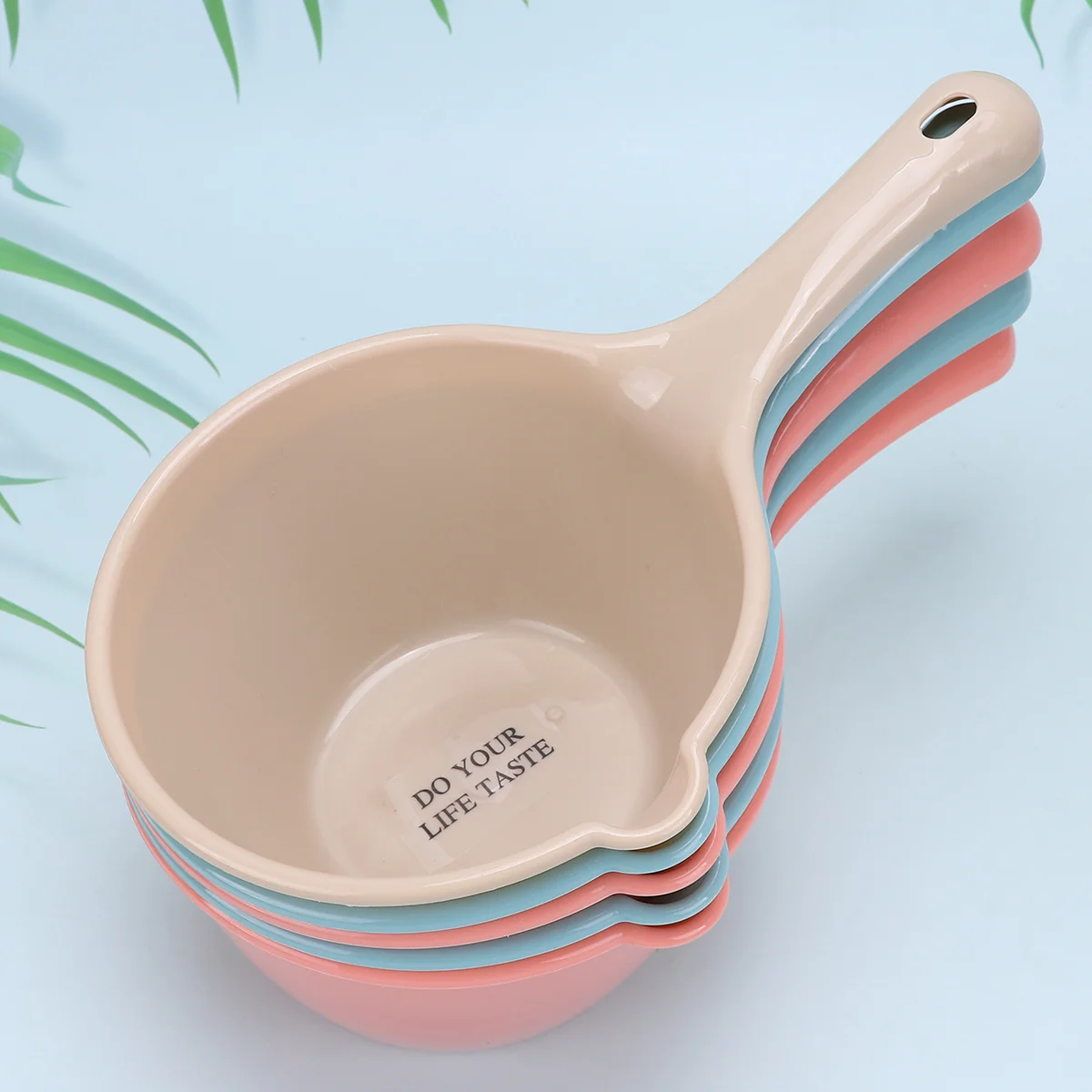 

5Pcs Thick Plastic Water Ladle Long Handle Water Scoop Bailer Bathing Dipper Baby Shower Caps Spoons for Home Kitchen Random