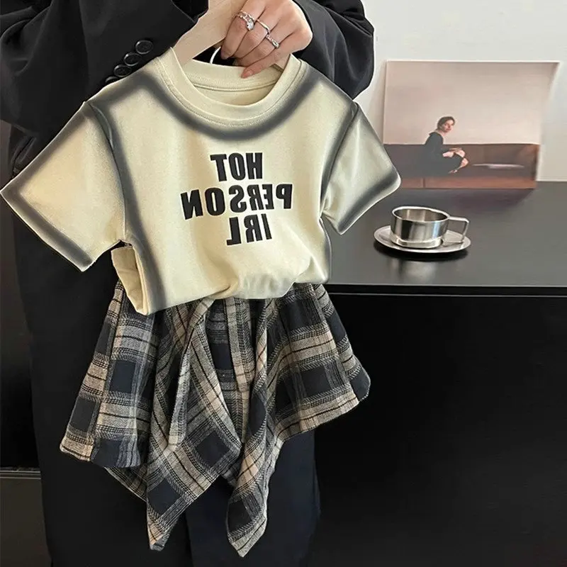 Summer Children\'s Clothing Girl Set Fashionable Letter Stroke Edge Short Sleeved T-Shirt+Street Style Irregular Plaid Half Skirt