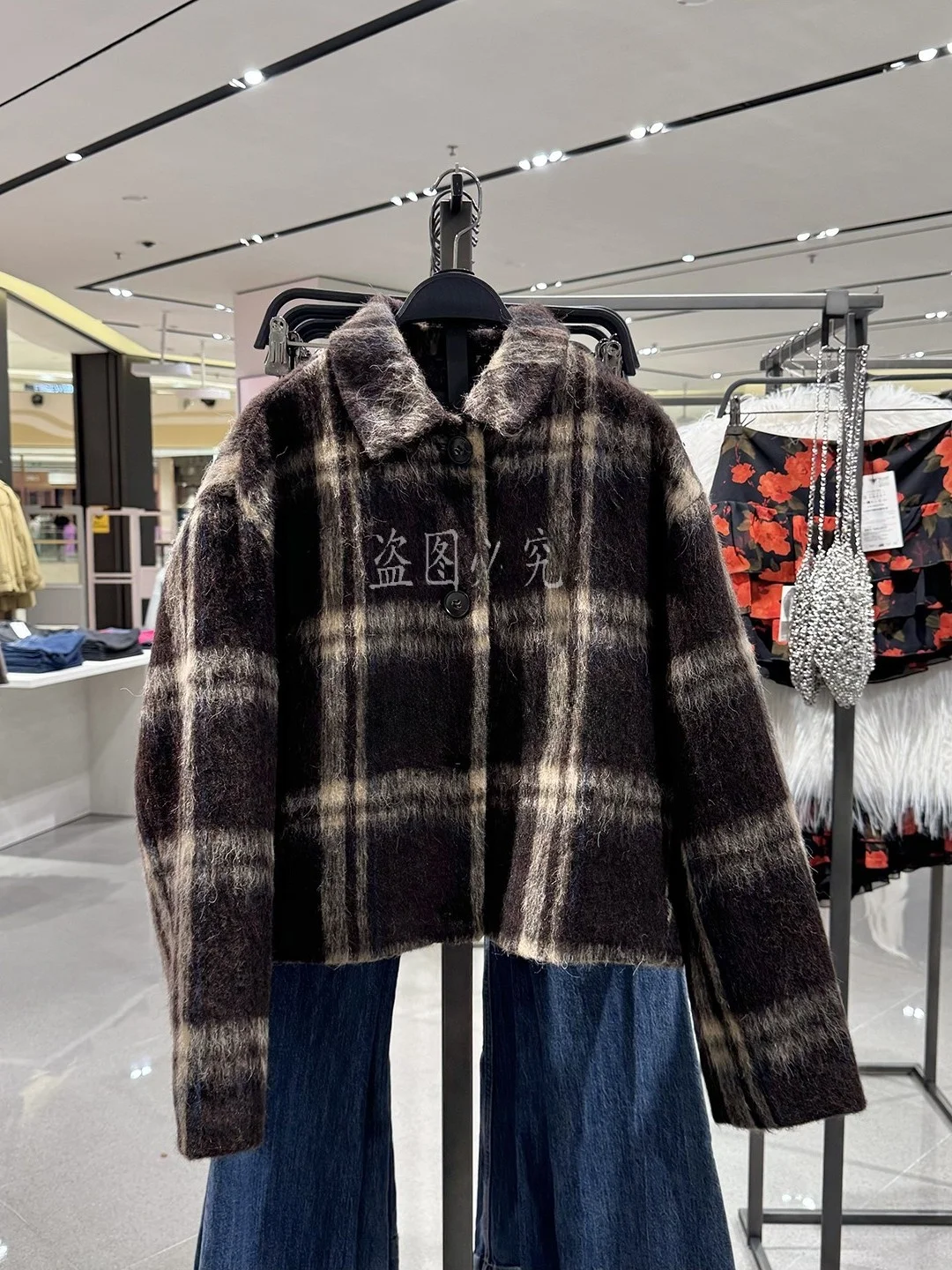 

Faionable Plaid Long Sve Jaet ort Верхняя одежда Женская осень-зима Новое поступление Универсальная декорированная европейская ст...