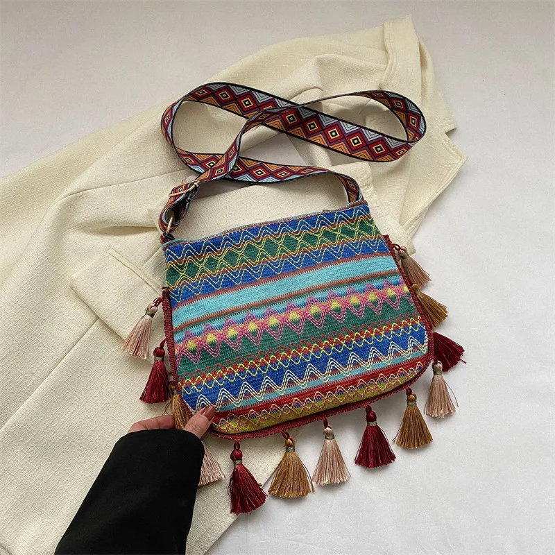 Crossbody Bag with Tassels Vintage Canvas Shoulder Bag for Women Girl Handbag Casual Tote Large Capacity Fashion Bag