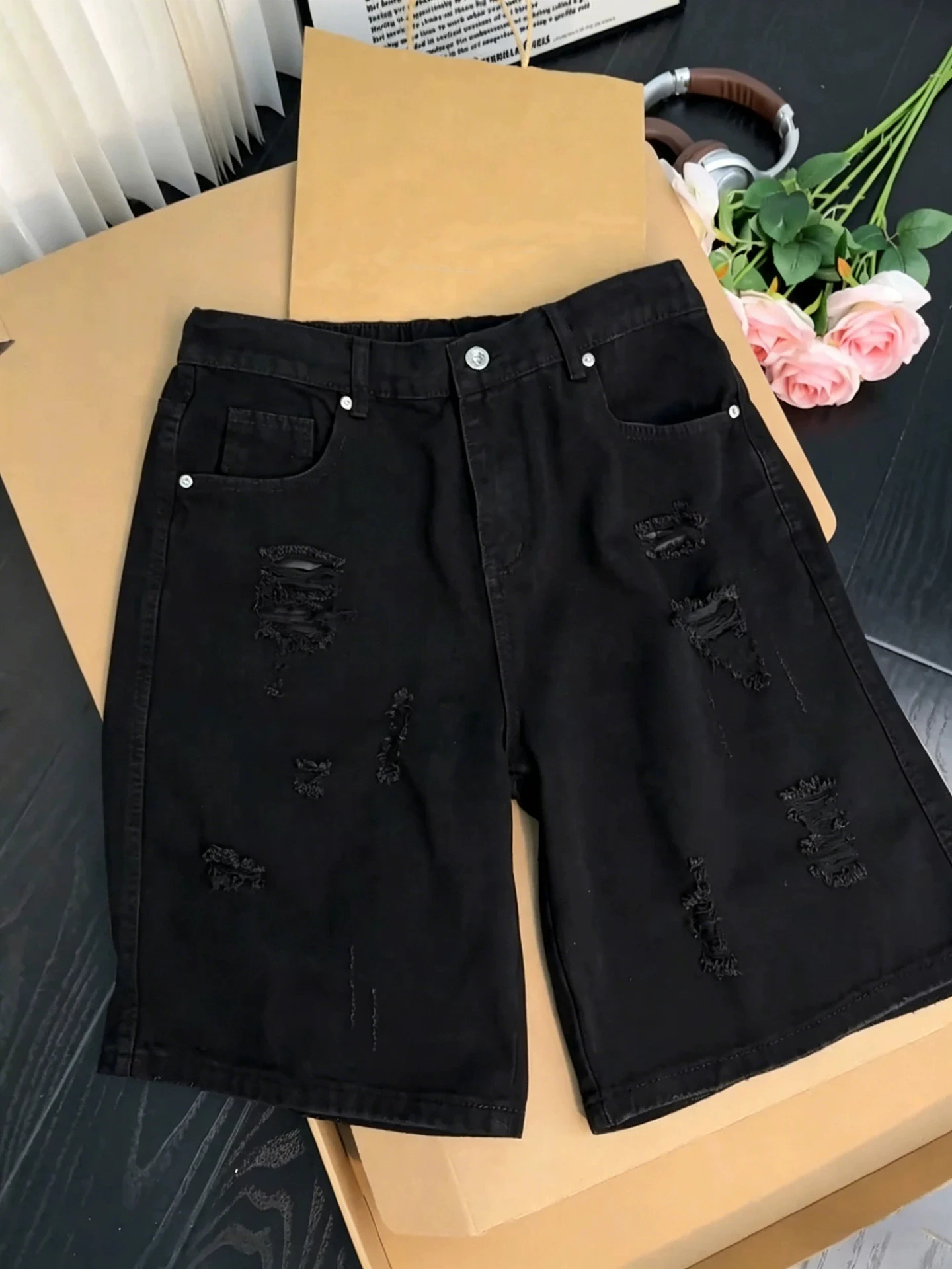 

Pure Black Ripped Denim Shorts Men's Summer Straight Leg Slimming American Style Five-Quarter Poor Devil Pants Casual Fashion