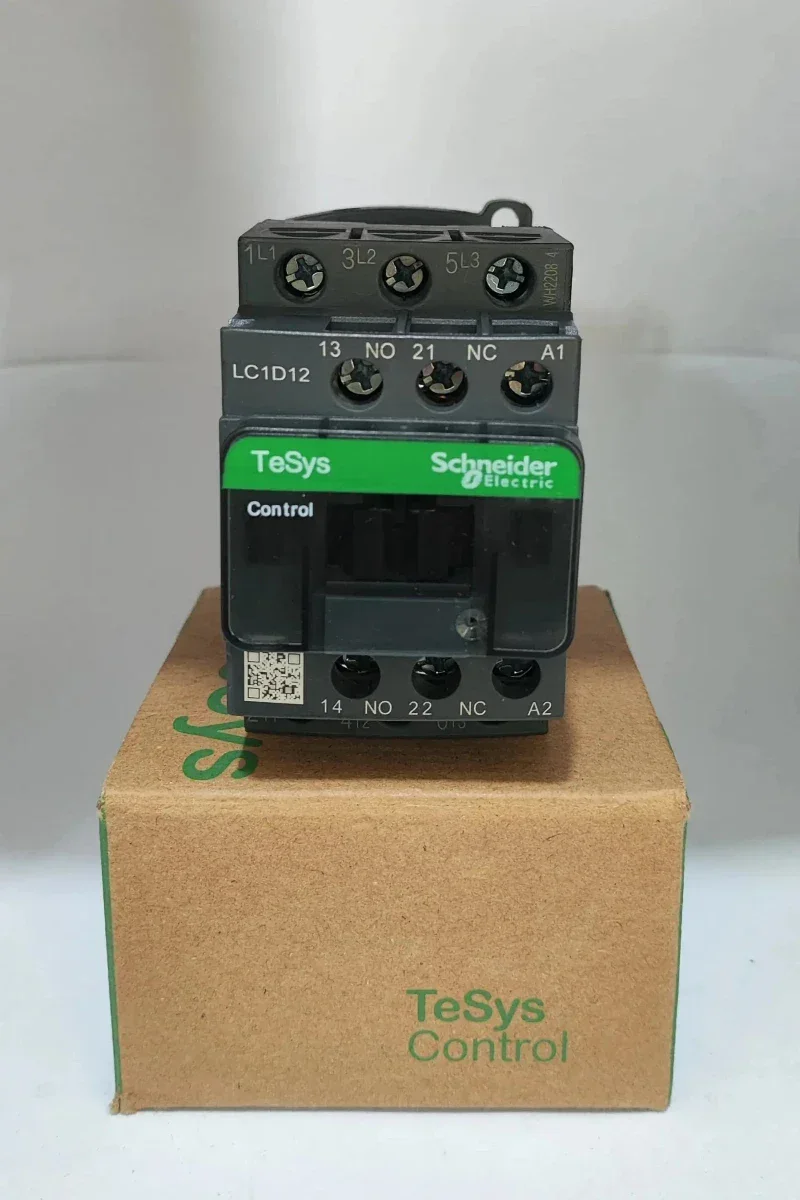LC1D12M7C LC1D12M7 Contactor, 3P(3NO), AC-3/3e, =440V, 12A, 220V AC 50/60Hz coil, screw clamp terminals