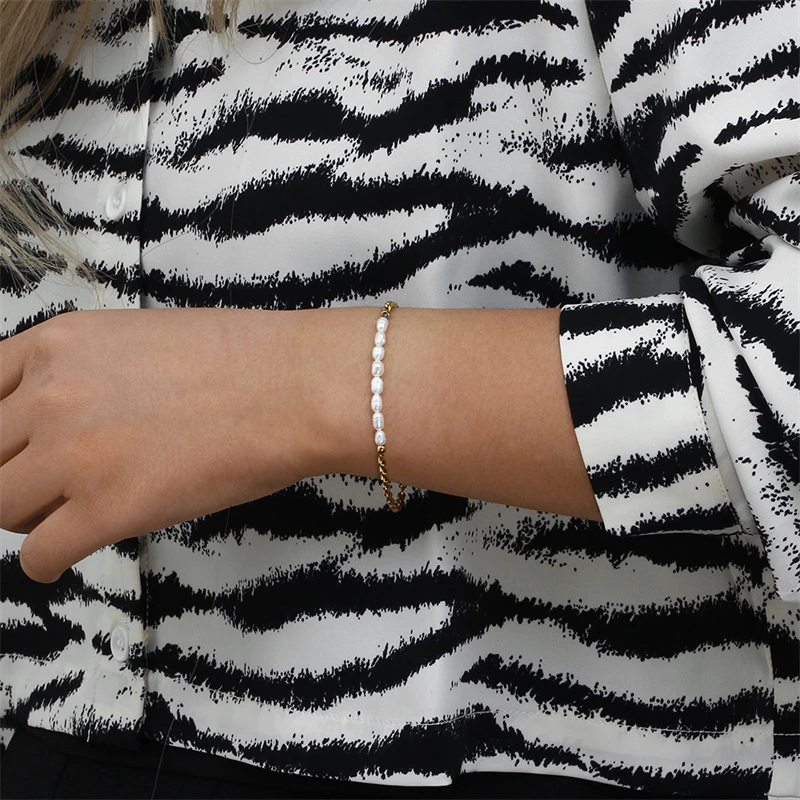 316L Stainless Steel New Fashion Fine Jewelry OT Shaped Buckle Asymmetric Irregular Shaped Pearl Charm Chain Bracelets For Women