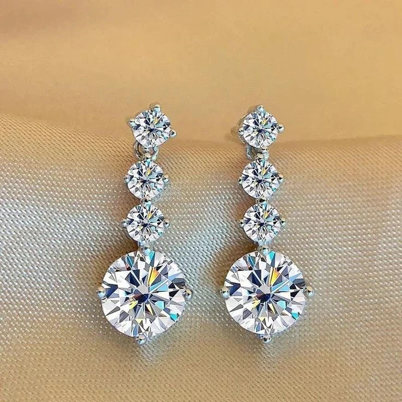 Huitan runde Ohrringe mit kubischen Zirkonia-Steinen für Damen, schlichte, modische Damen-Ohrringe, für Hochzeit, Party, luxuriöser, trendiger Schmuck