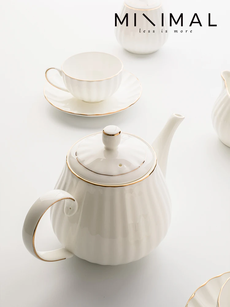 

European Sle Gold Inlaid Porcelain Creative Coffee Pot Hand Pouring Qui Soluble Coffee Brewing Pot Simple ternoon Tea Pot