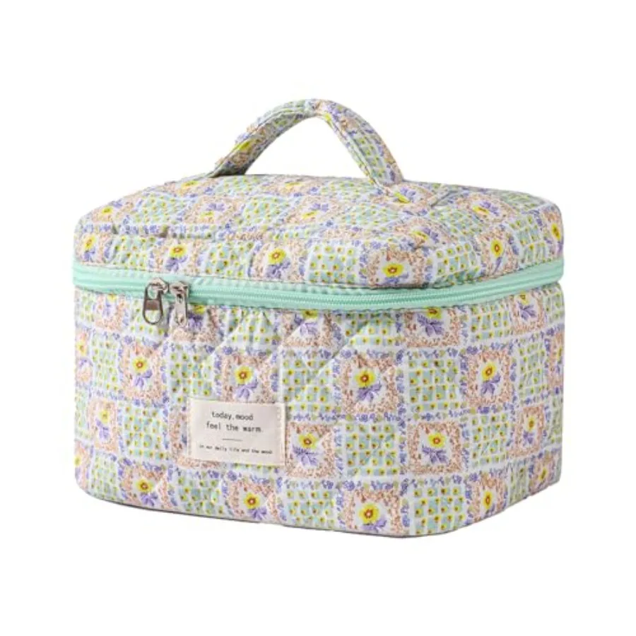 

Large Travel Quilted Makeup Bag for Women Floral Cotton Cosmetic Bag Coquette Aesthetic Floral Toiletry Organizer Bag