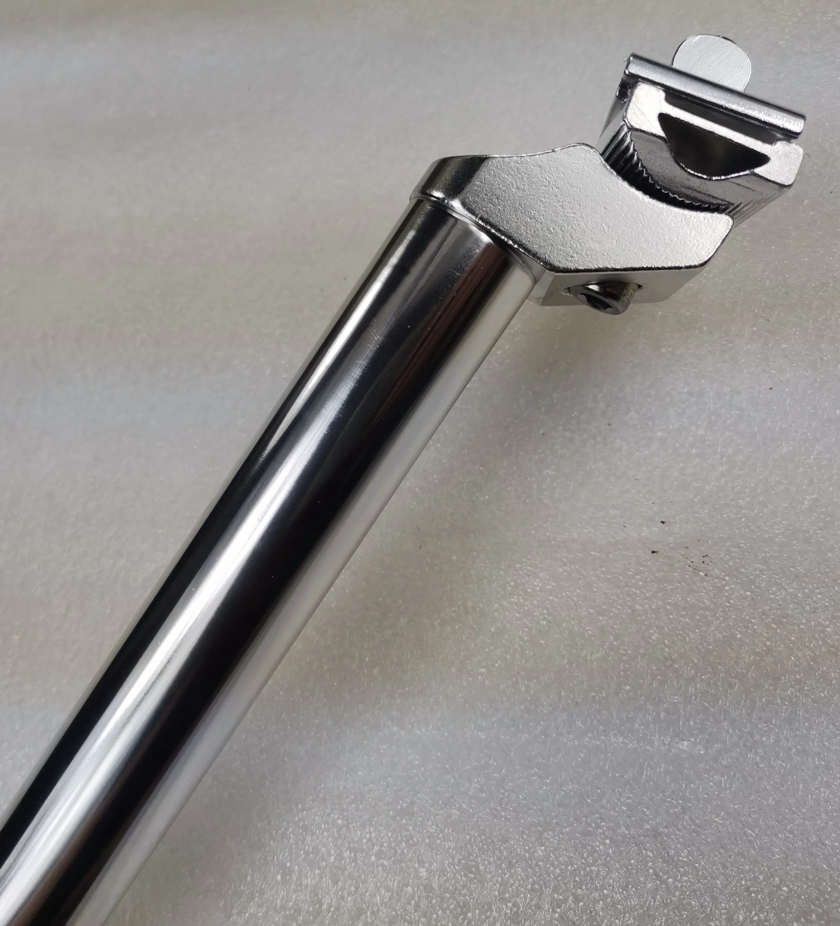 

ВИНТАЖНАЯ ПОСЛЕДКА СИДЕНЬЯ ИЗ СПЛАВА 28,6 ММ ДОРОЖНЫЙ ТУРИНГ MTB ДЛИНА 350 ММ