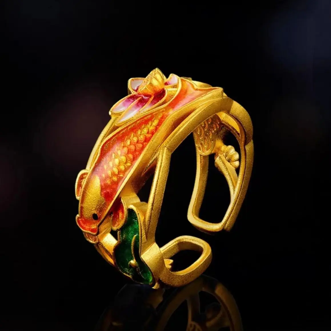 

AU999 24K Gold "Gorgeous Beauty" Ring | Hollow - carved patterns, pearl - accented, vine - wrapped band, stylish & graceful