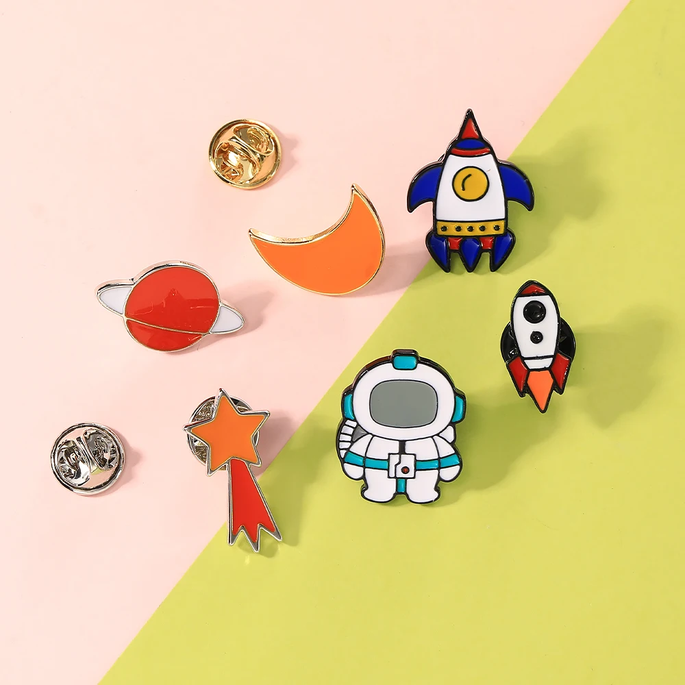 6 Styles New Galaxy Space Theme Enamel Broooches Funny Spaceman Astronaut Rocket Moon Star Planet Shaped Simple Golden Pins