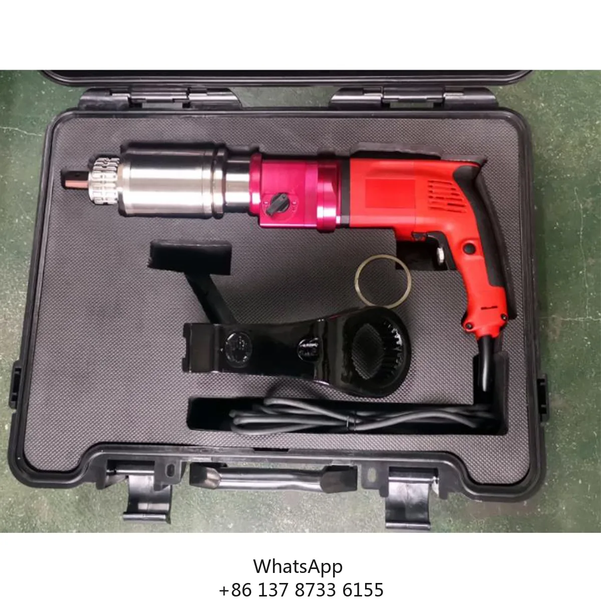 

KSEW-26S 1\" 400-2600Nm Industrial Grade 18V Straight Handle Digital Display Automatic Vertical Type Electric Torque Wrench