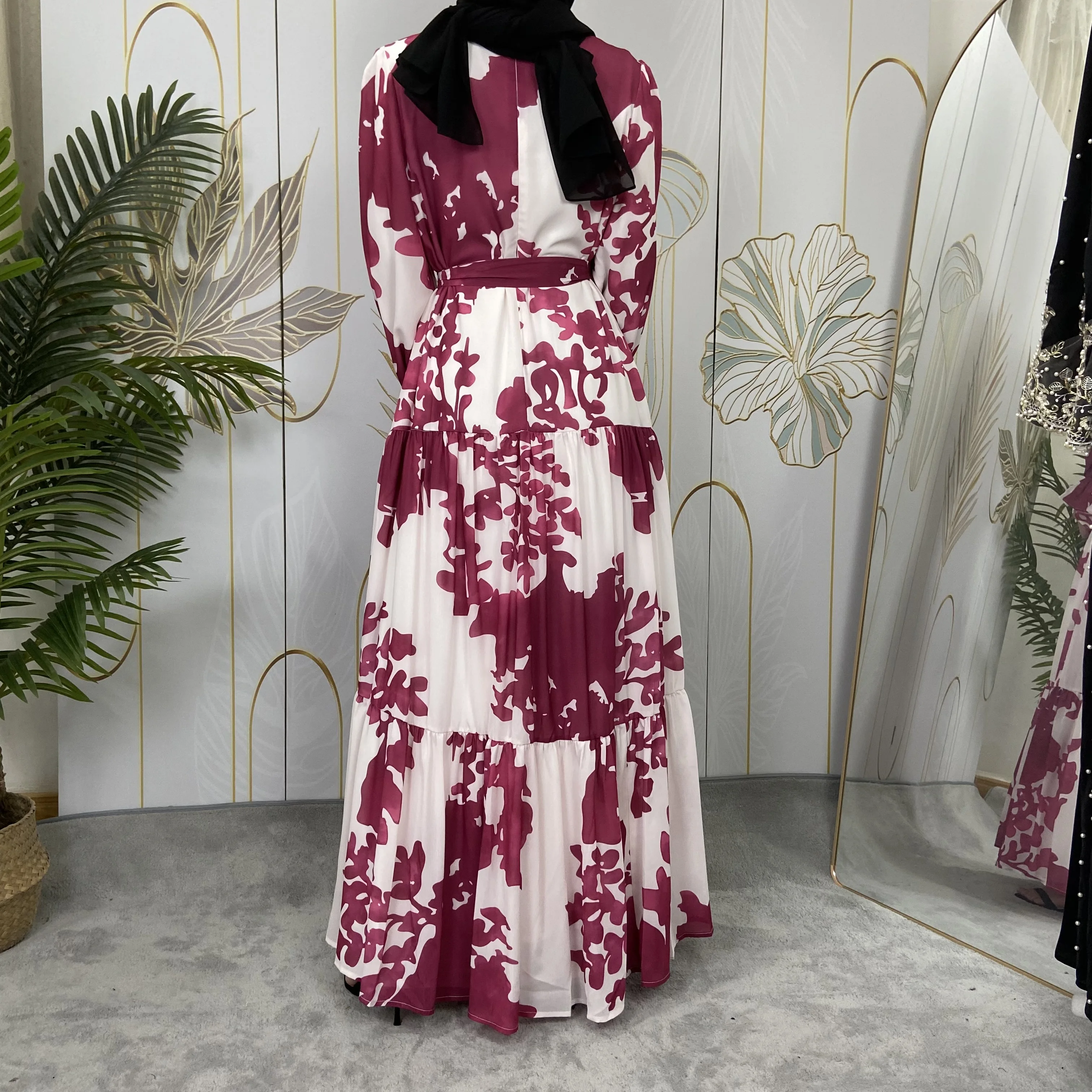 Middle East Türkiye Muslim women Dress Elegant Casual Loose Abaya Kaftan Sundress Long Sleeved Polka Printed O-Neck Arab Robe