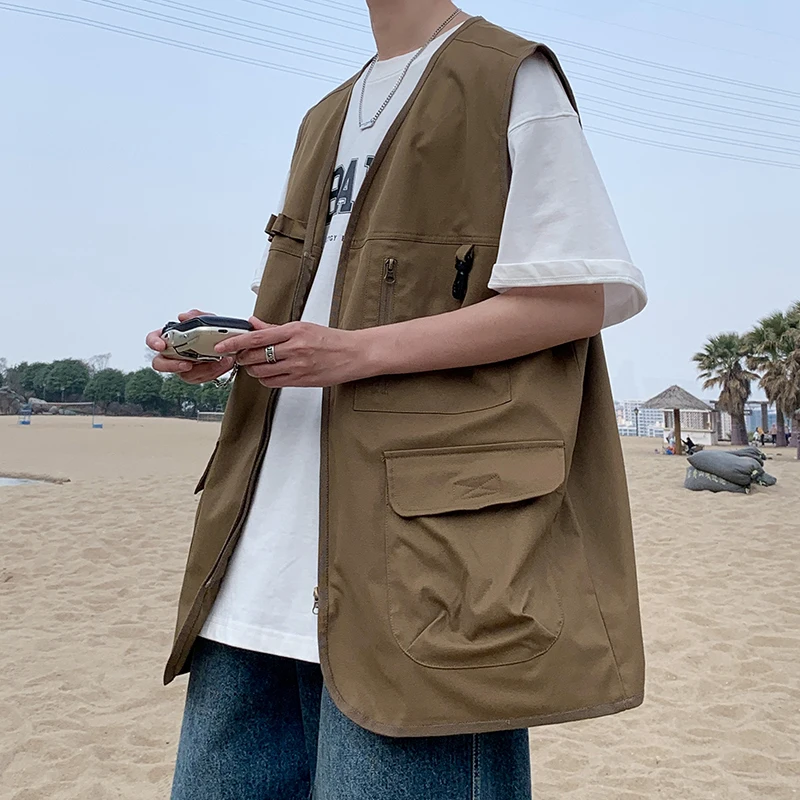 Harajuku Vest Mens Multi-Pocket 2025 Summer Work Hunting Fishing Travel Photos Waistcoat With Pocket Sleeveless Unloading Jacket