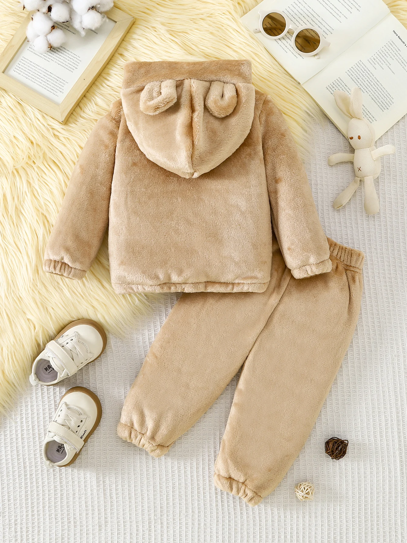 【Baby Boy】Autumn & Winter Thickened Warm Two-Piece Set for Baby BoysCrafted from soft,