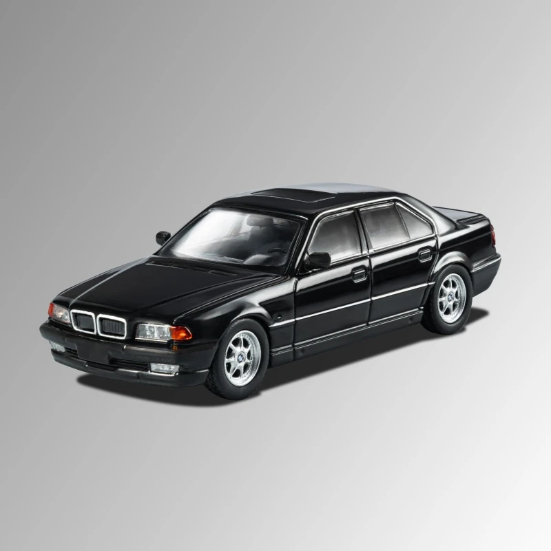 **Pre-order ** DCM 1:64 7-Series (E38) 740iL Silver Black White Diecast Model Car