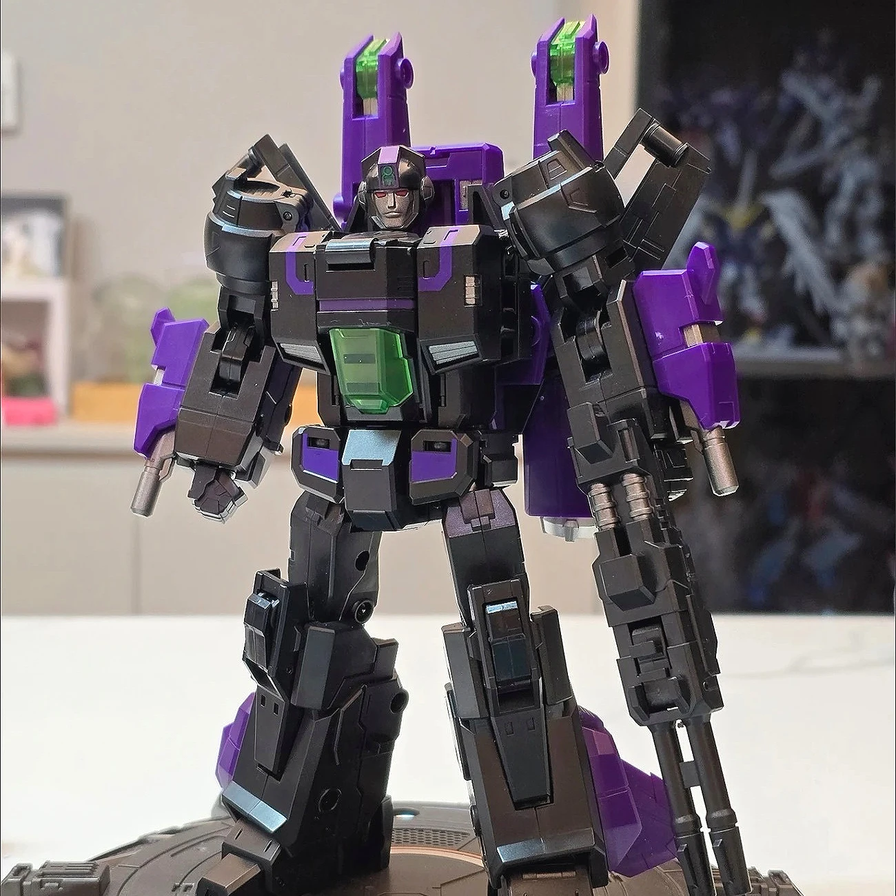 Игрушки-трансформеры TNT-01B TNT01B Черный Jetfire Skyfire KO G1 Космический корабль Модель робота Передвижная кукла Фигурки Подарок на складе