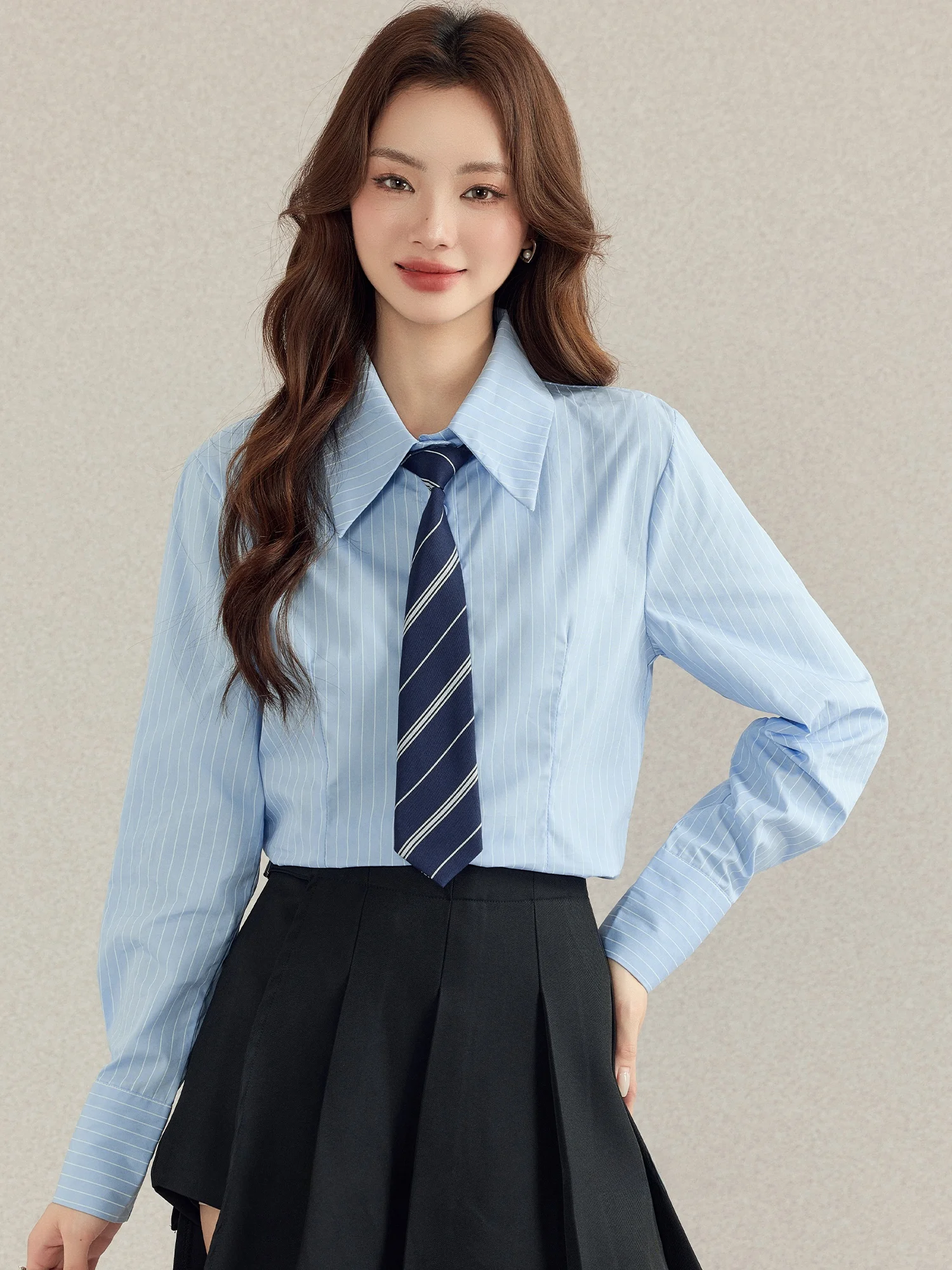 

Женская осенняя рубашка Slim Fit синего цвета в полоску с длинным рукавом, универсальный топ с эффектом утяжки на талии, в студенческом стиле