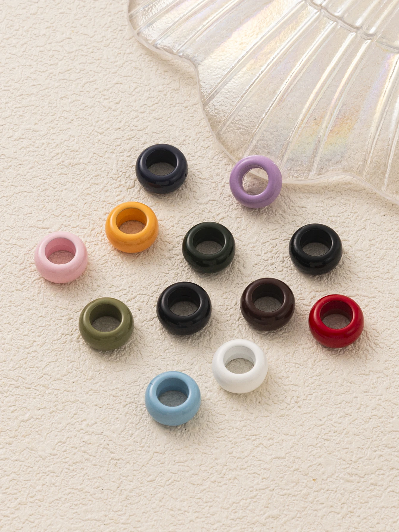 Vielseitiger und trendiger neuer Stil für frei kombinierbare DIY-Anhänger für die Schmuckherstellung von Dezember-Charms. – Detail 2