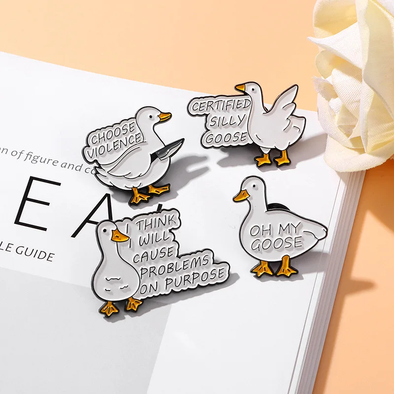 Fashion Cute Goose Brooch Animal Badge Lapel Pin