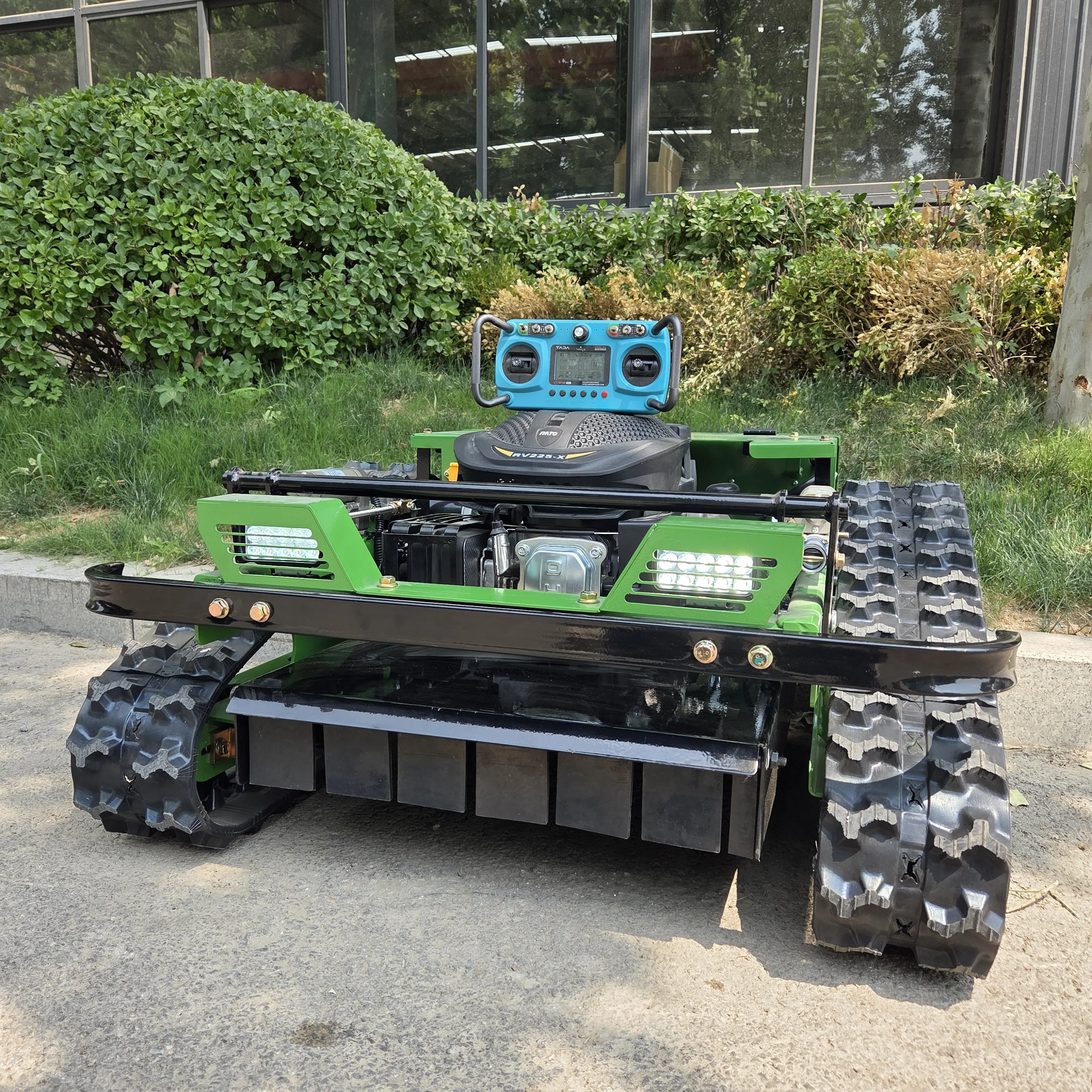 Evitación inteligente de obstáculos + retorno automático |   Robot de corte con control remoto, ¡la gestión de jardín es más inteligente!