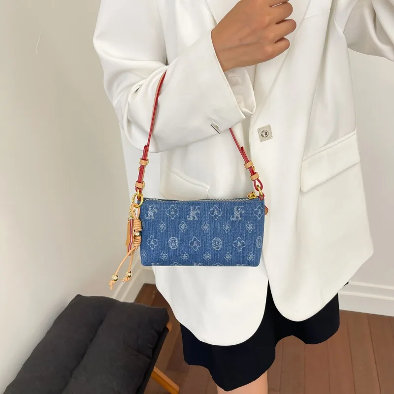 Exquisite pattern women's handbag, high-end design chain shoulder bag, classic trendy zipper crossbody bag