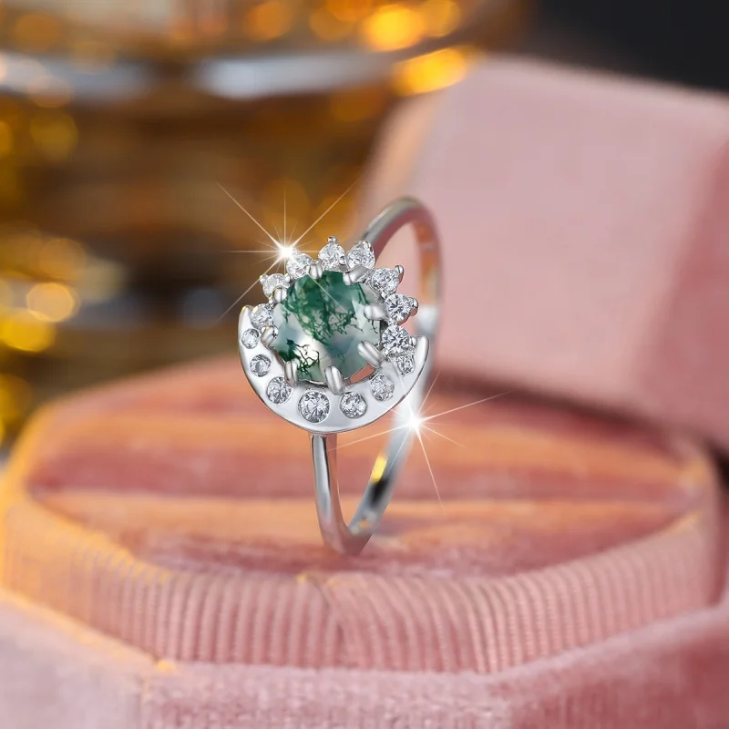 2026 Non Fading High-end Water Grass Agate Edge Moon Inlaid Ring Trendy, Luxurious, Beautiful, Simple and Versatile Jewelry