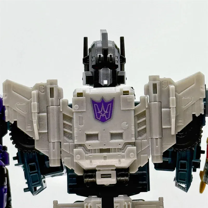 재고 있음 변환 Bruticus IDW 5 IN 1 상자 없음 세트 액션 피규어 로봇 장난감 KO Boys Gift