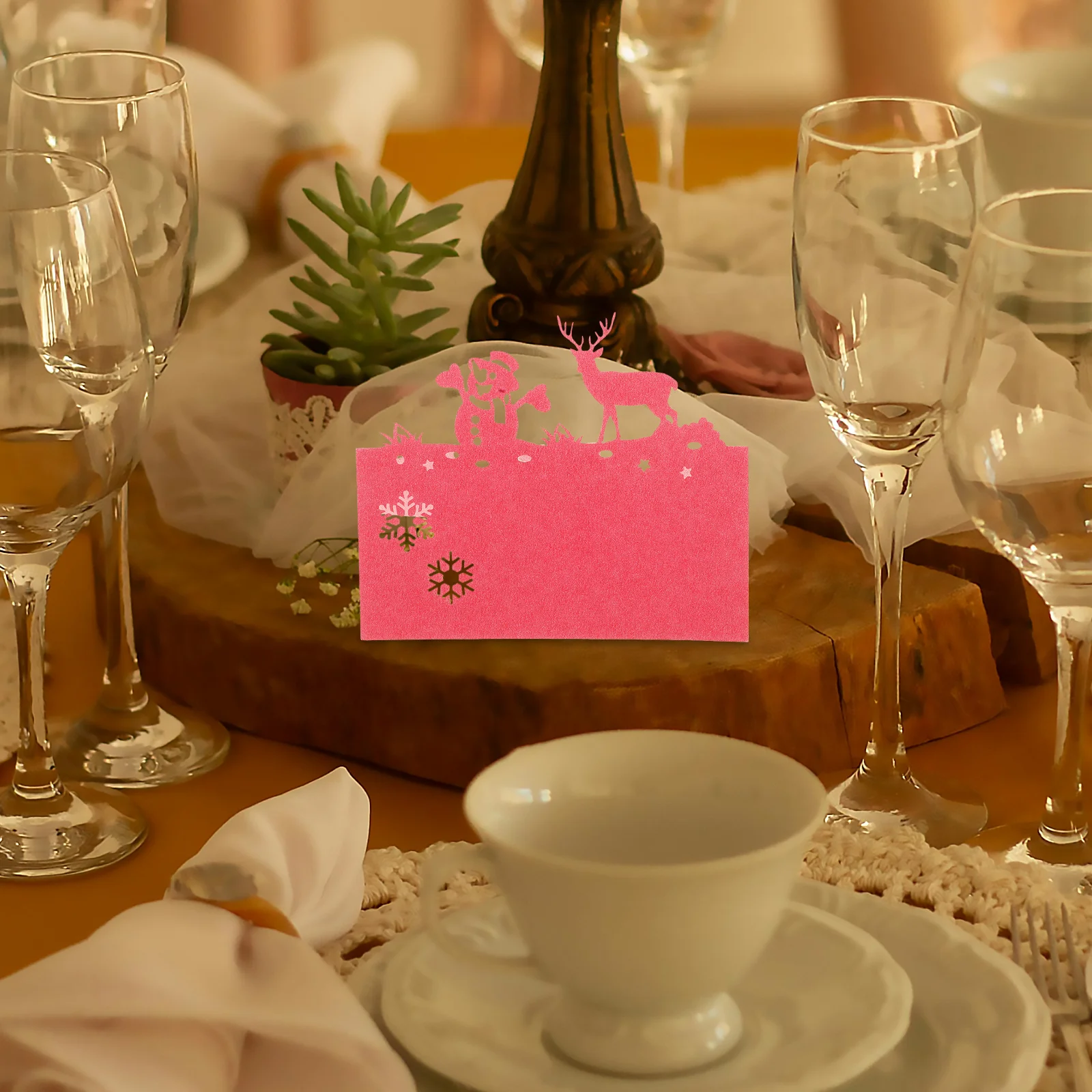 

50Pcs Christmas Party Seating Cards Reindeer Snowman Theme Detailed Designs Perfect for Festive Table Settings