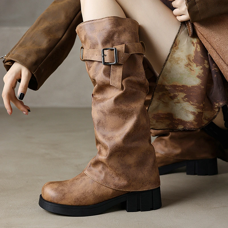 

Плиссированная женская обувь в стиле панк-готика на зиму и осень, плиссированные мотоциклетные ботинки до середины икры в стиле вестерн, ботинки на платформе, на массивном высоком каблуке