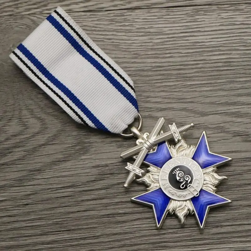 Militarys Medals Brooch Pin Order of the Bavarian Crowns Medals Lapel Pin Clothing Accessories Decorative Badge Brooch 6XDA