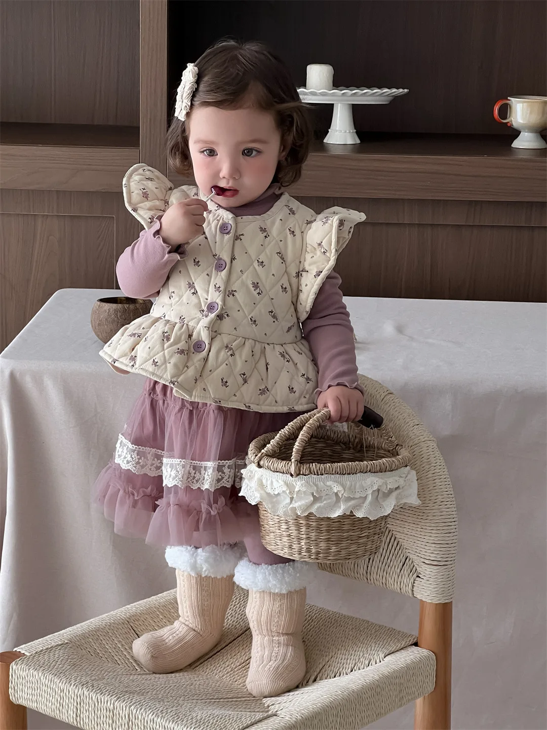 

2025 Winter New Baby Girls Sleeveless Sweet Floral Vest Cardigan Plus Velvet Thick Infant Toddler Padded Jacket Girls Warm Coat