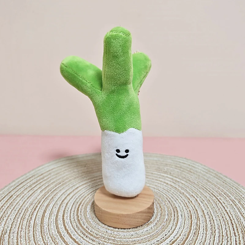 Adorable Stuffed Gift for Kids; Green Onions Plush Toy; Cartoon Scallion Garlic Doll; Veggie Pendant for Bag Car Keychain