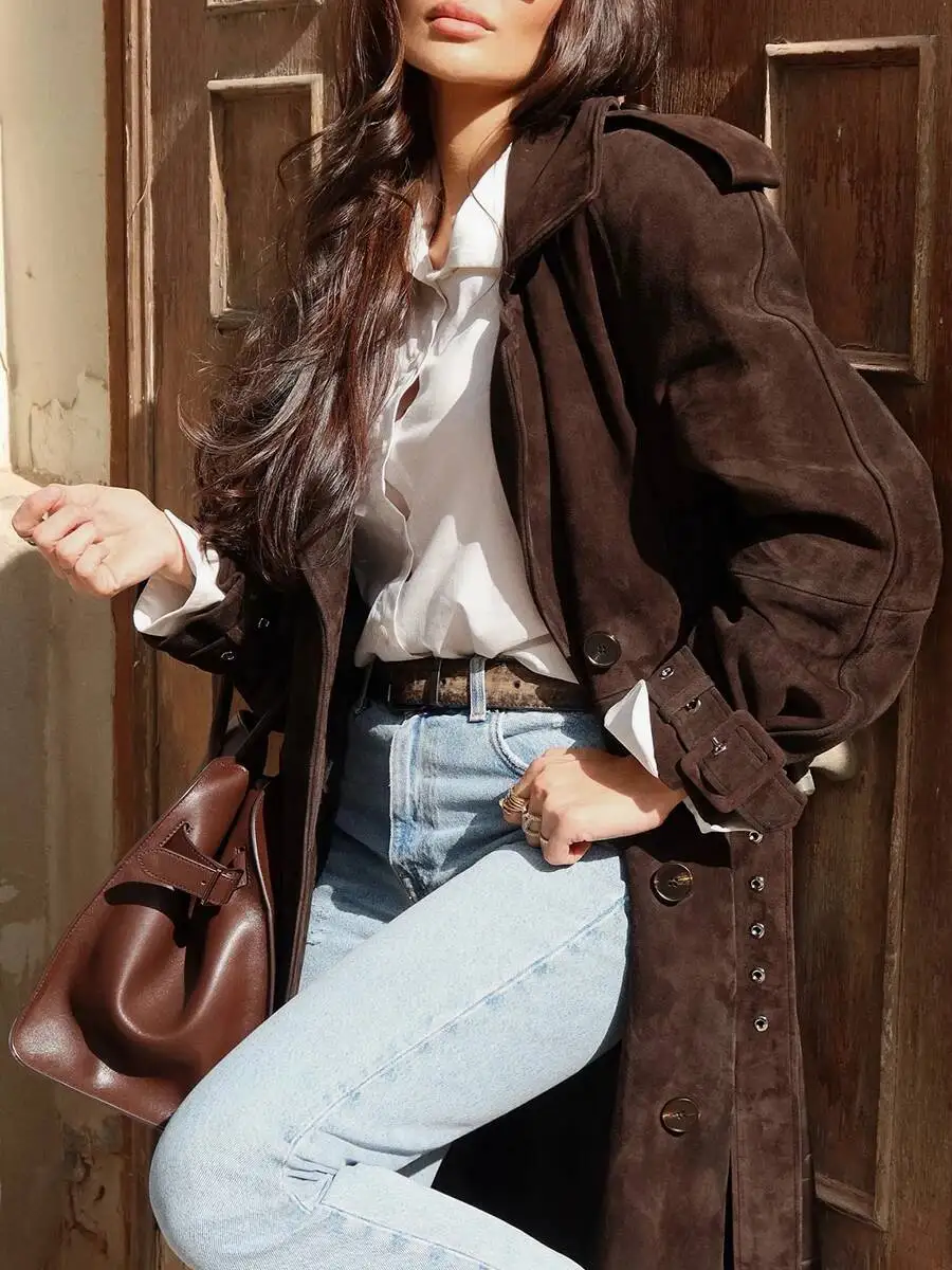 KWTX 2025 سترة واقية كلاسيكية بلون القهوة للنساء مع طية صدر السترة وأكمام طويلة معطف بمزاجية وأربطة ملابس نسائية جديدة
