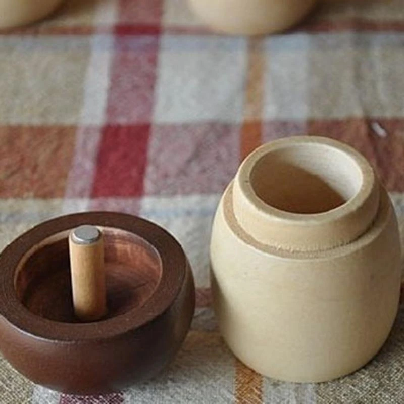 Durable Wooden Paper Clip Dispenser Metal Pin Holder for Case best sale