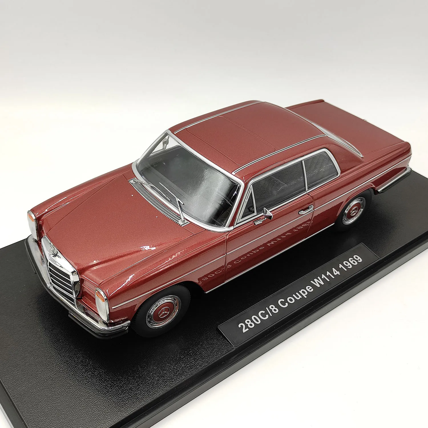 

Diecast KK 1/18 Scale BENZ 280C/8 W114 COUPE 1969 Gold Alloy Car Model Collectible Toy Gift Red Display Ornament