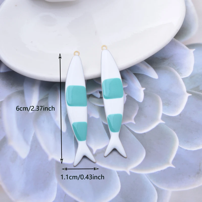 2 Stück Neue Design-Kupfer-Anhänger mit beidseitiger Emaille in Fischform für Halsketten, Taschen, Ohrringe, Anhänger, DIY-Schmuckzubehör – Detail 2